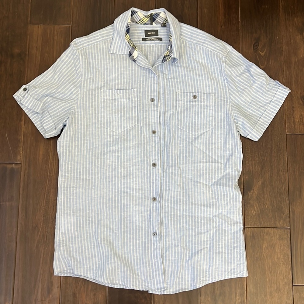 Men’s Regular Fit button-up shortsleeve